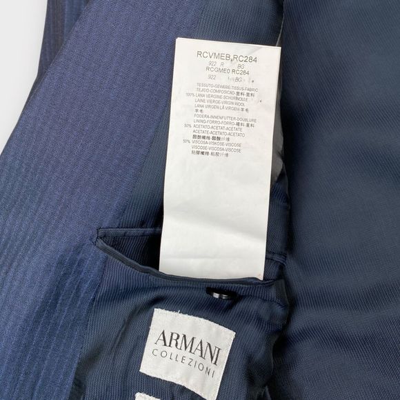 Armani Collezioni Men's M Line Navy Pinstriped Suit 2 Button Wool 2pc - 40R, 32W - Picture 14 of 15